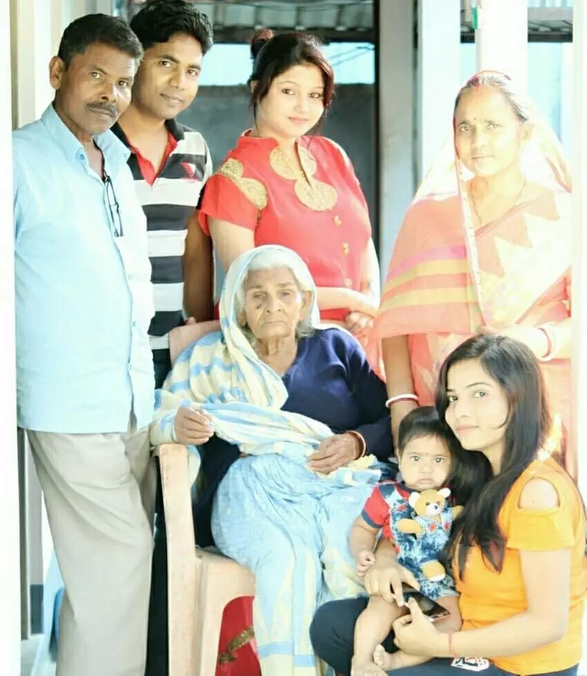 Rajesh Kewat Family
